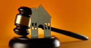 תפקידו של עורך דין מקרקעין בעסקאות מקרקעין למגורים ומסחר